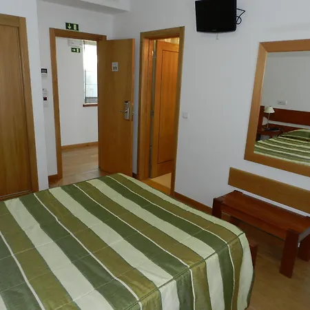 Senhora Do Espinheiro 3*