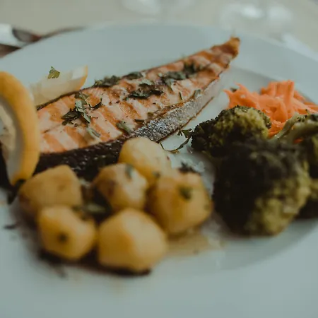 Hotel Senhora Do Espinheiro