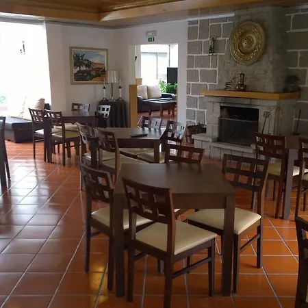 מלון Albergaria Senhora Do Espinheiro 3*