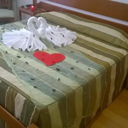 Отель Albergaria Senhora Do Espinheiro 3*
