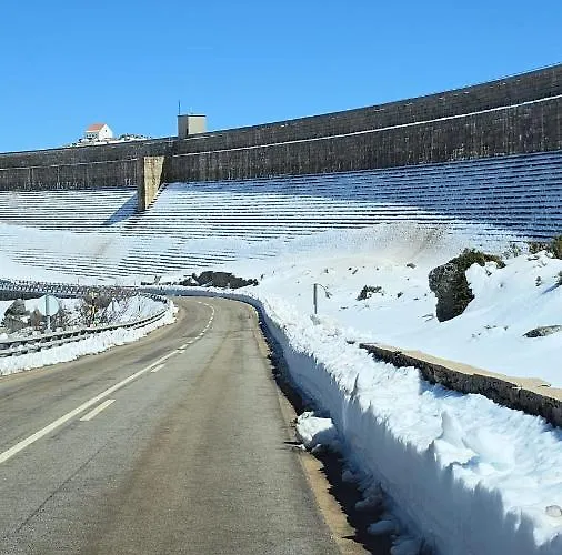 Отель Senhora Do Espinheiro