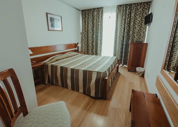 Отель Senhora Do Espinheiro Сейя