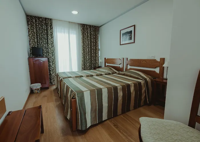 Senhora Do Espinheiro Отель 3*