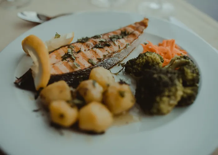 Отель Senhora Do Espinheiro