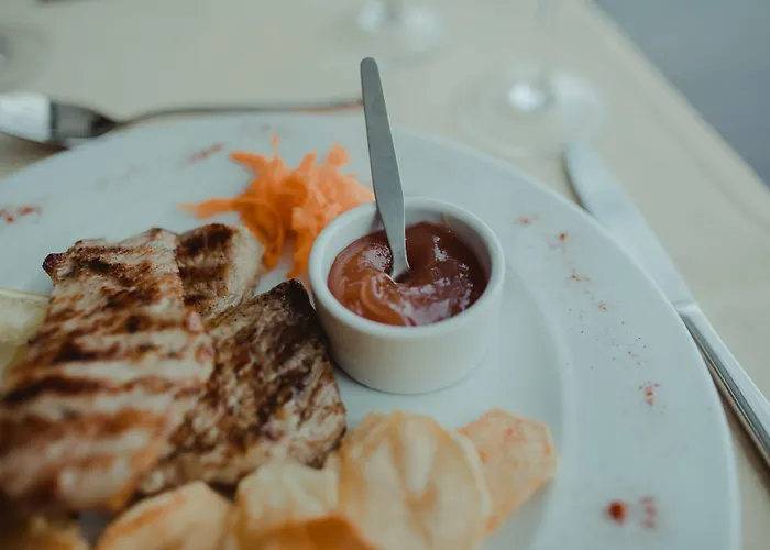 Senhora Do Espinheiro Сейя