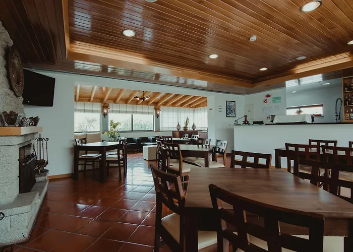 Отель Senhora Do Espinheiro 3*