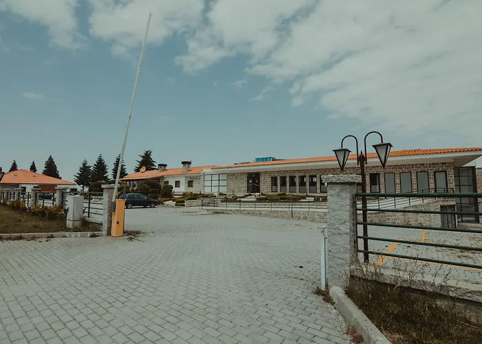 Отель Senhora Do Espinheiro Сейя