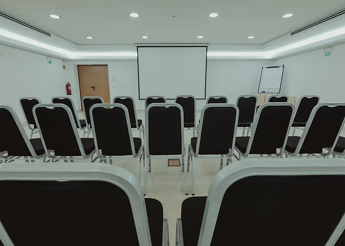 Отель Senhora Do Espinheiro