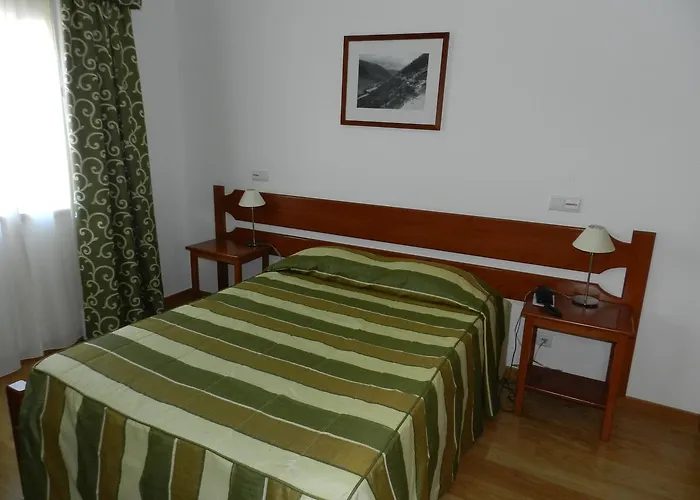 Отель Senhora Do Espinheiro Сейя